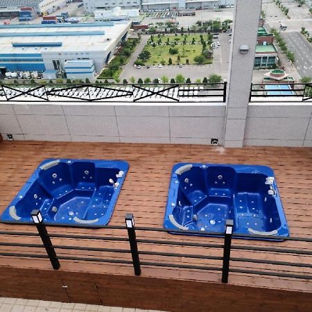 Western Bay Marina Hotel Pyeongtaek Exteriör bild