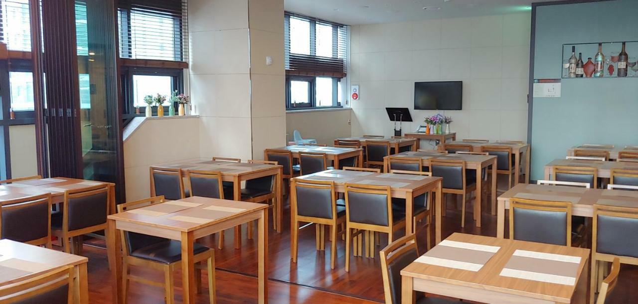 Western Bay Marina Hotel Pyeongtaek Exteriör bild