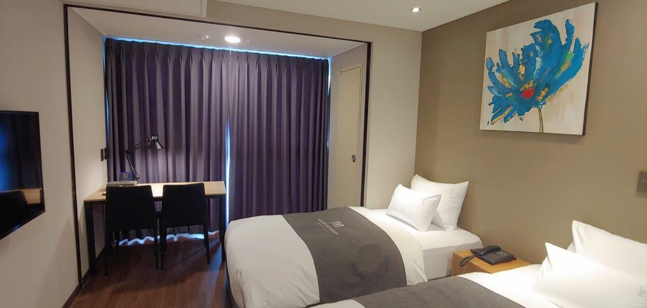 Western Bay Marina Hotel Pyeongtaek Exteriör bild